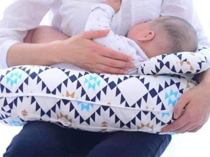 وسادة مخدة الرضاعة