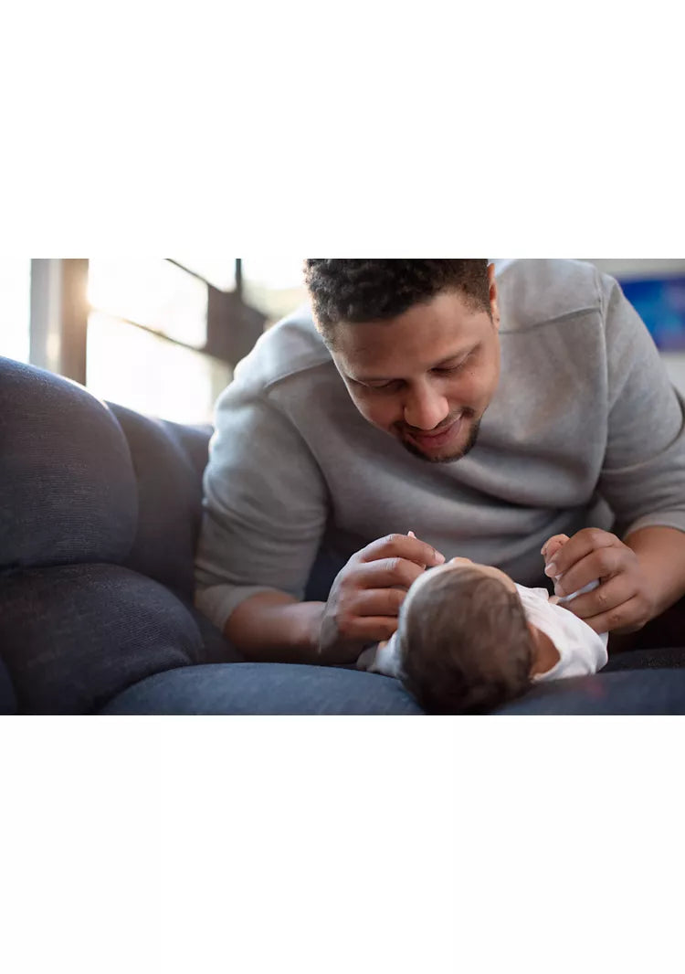 رضاعه ١٢٥مل ناتشورال مع الملعقة الخضراء لمنع المغص Avent